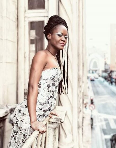 Awa Bila Sidibe modelo negra Broadway