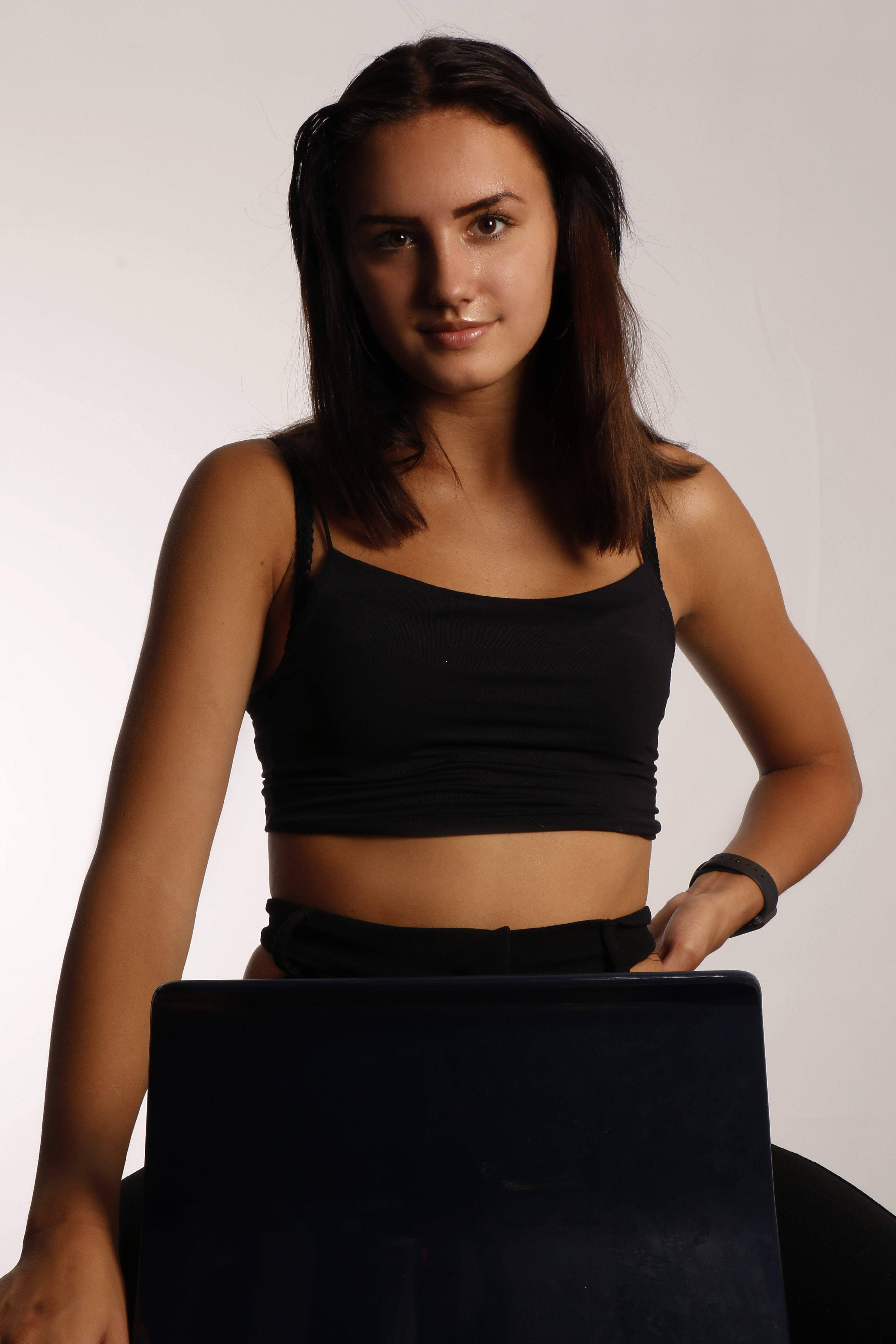 Nikola Kalinowska  modelo adolescenteBroadway Mode
